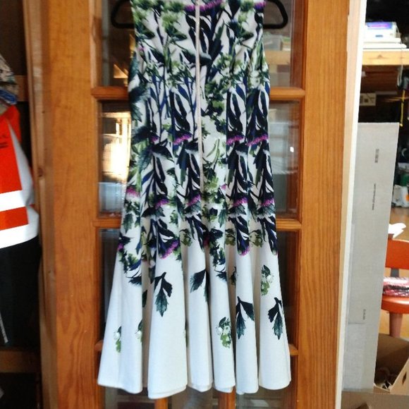 Danny & Nicole Sleeveless Floral Flare Dress - Size 6 - Picture 7 of 8